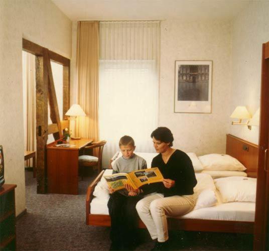 Ackfeld Hotel-Restaurant Bueren  Δωμάτιο φωτογραφία